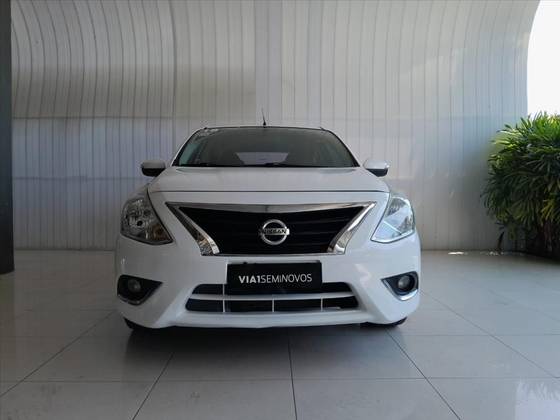 NISSAN VERSA 1.6 16V FLEXSTART UNIQUE 4P XTRONIC NISSAN VERSA 1.6 16V FLEXSTART UNIQUE 4P XTRONIC